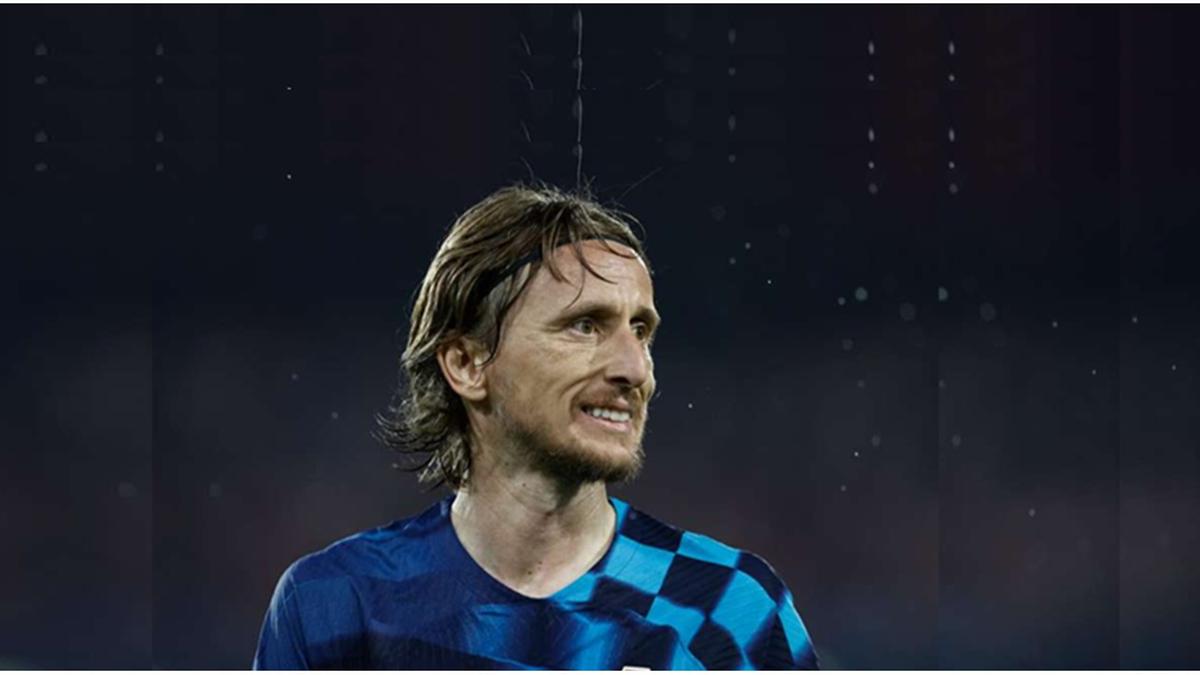 Aos 39 anos, Luka Modric ainda joga o fino da bola e vai resgatar o futebol do Milan (Foto/Flashscore/AFP)