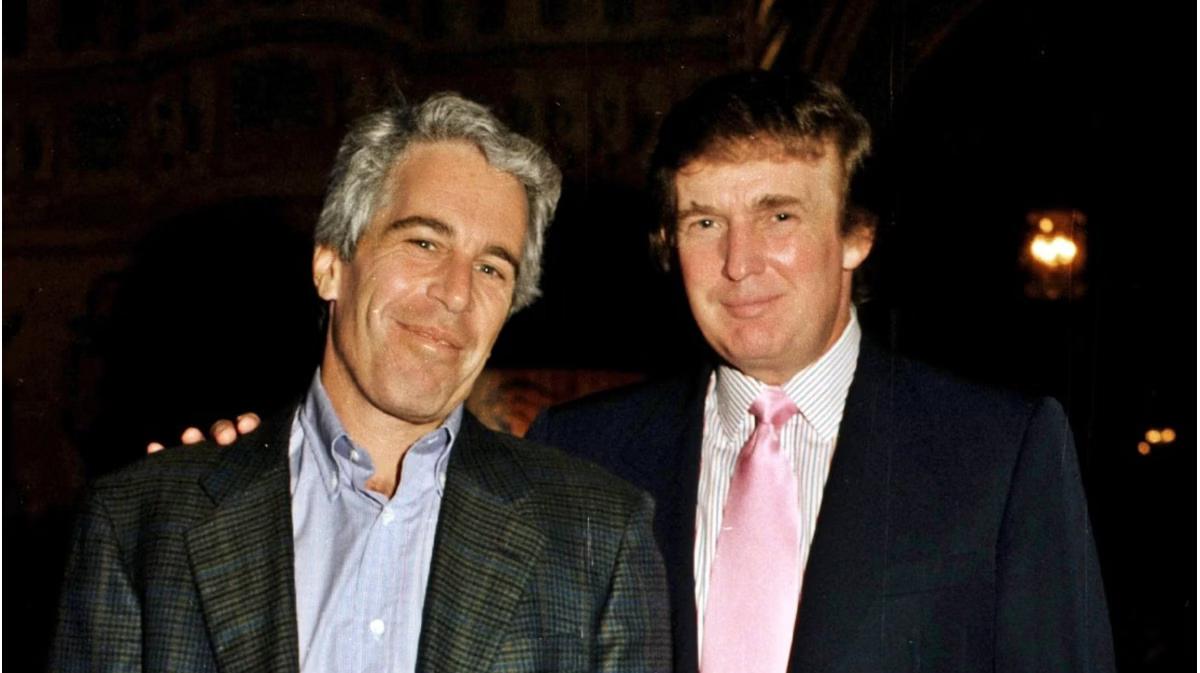 Donald Trump (à dir.) seria mencionado nos documentos do caso de Jeffrey Epstein (à esq.) (Foto/Davidoff Studios Photography)