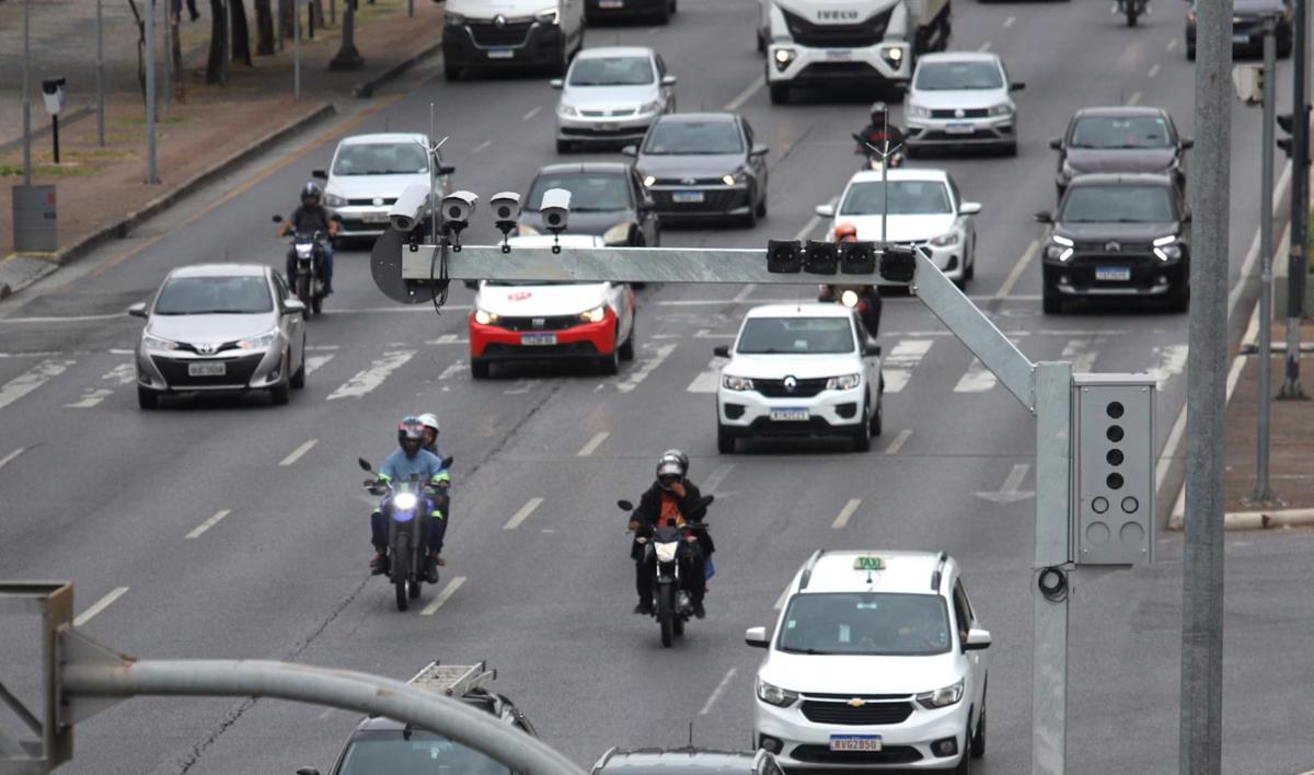 Radares de velocidade média devem começar a multar ainda em 2025 (Foto/Alex de Jesus/O Tempo)