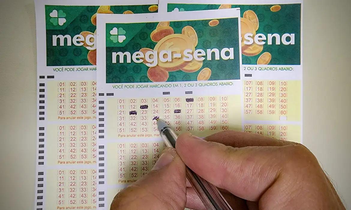 O próximo sorteio será na terça-feira (10) e pagará um prêmio de R$ 61 milhões (Foto: Rafa Neddermeyer/Agência Brasil/ARQUIVO)