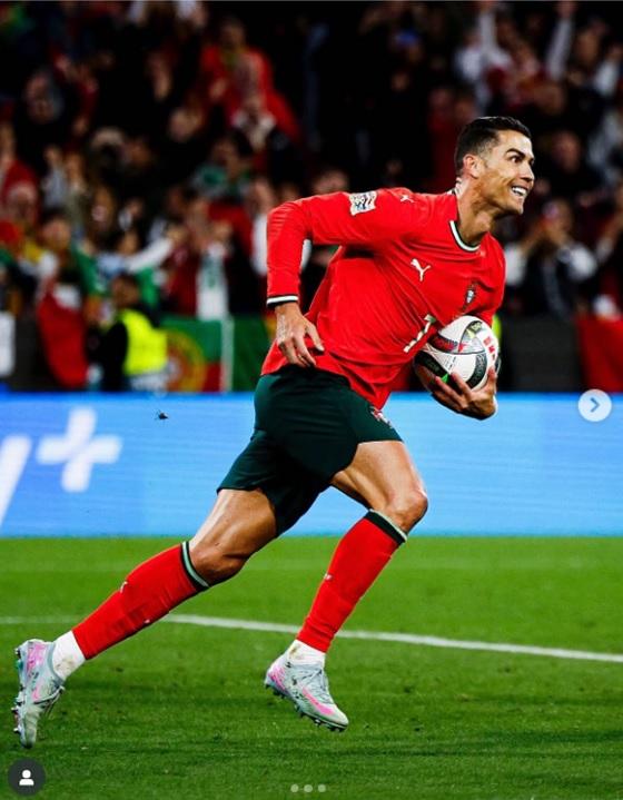 RC-7: 40 anos, milionário e multi-campeão, ainda se emociona quando veste a camisa de Portugal (Foto/Instagram)