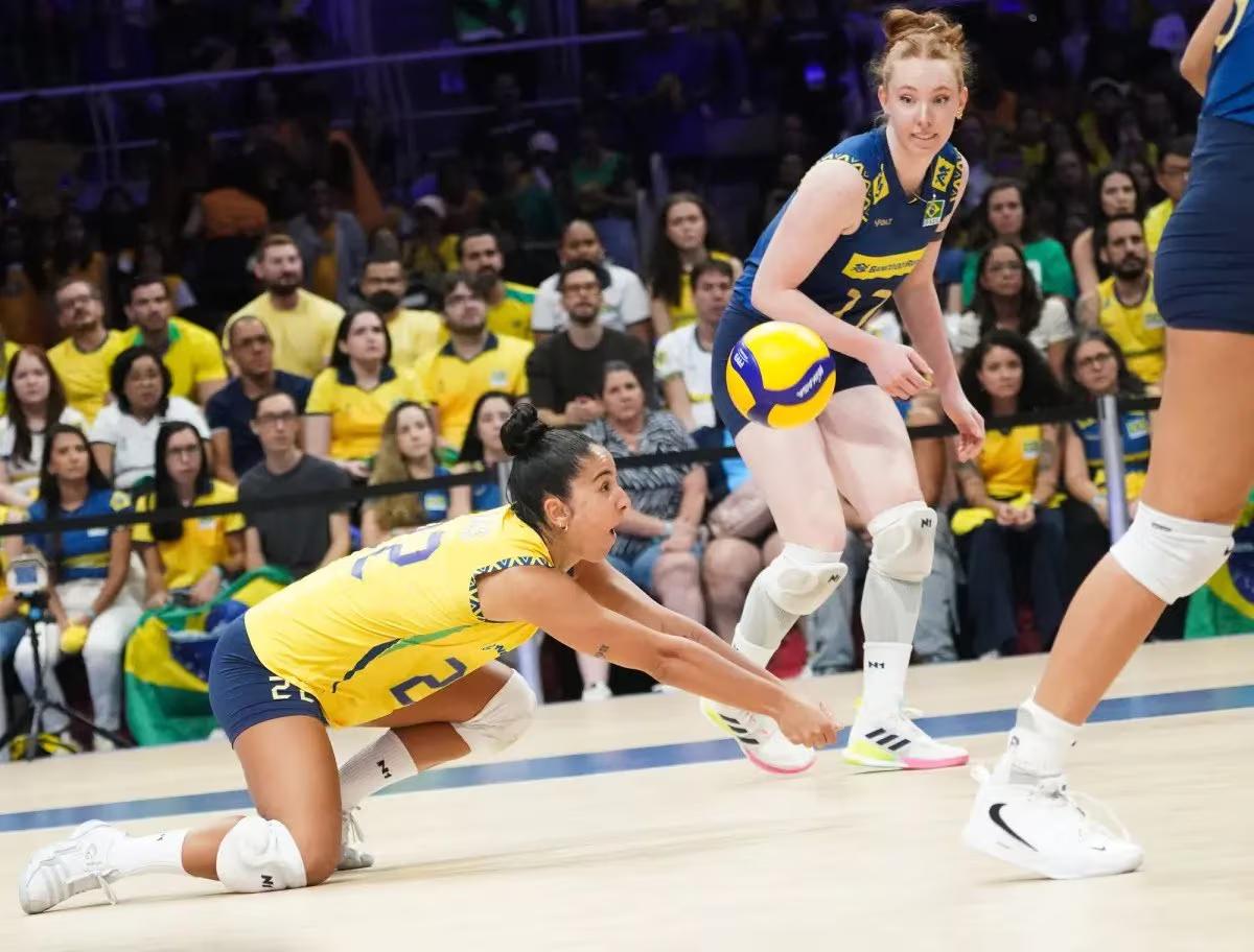 Brasil não suportou o excelente voleibol da Seleção Italiana (Foto/Mauricio Val/FV Imagem/CBV/Estadão)
