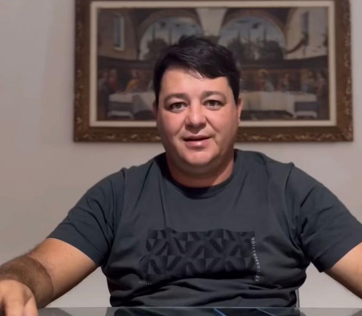 José Alves de Carvalho Neto, do Partido Progressistas, usa o nome "Netinho" nas urnas (Foto/Reprodução/@neto_sjv/Instagram)