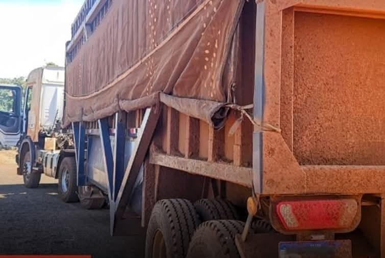 Bitrem com sinais de adulteração foi interceptado pela Polícia Militar Rodoviária no acesso à cidade de Veríssimo  (Foto/Divulgação)