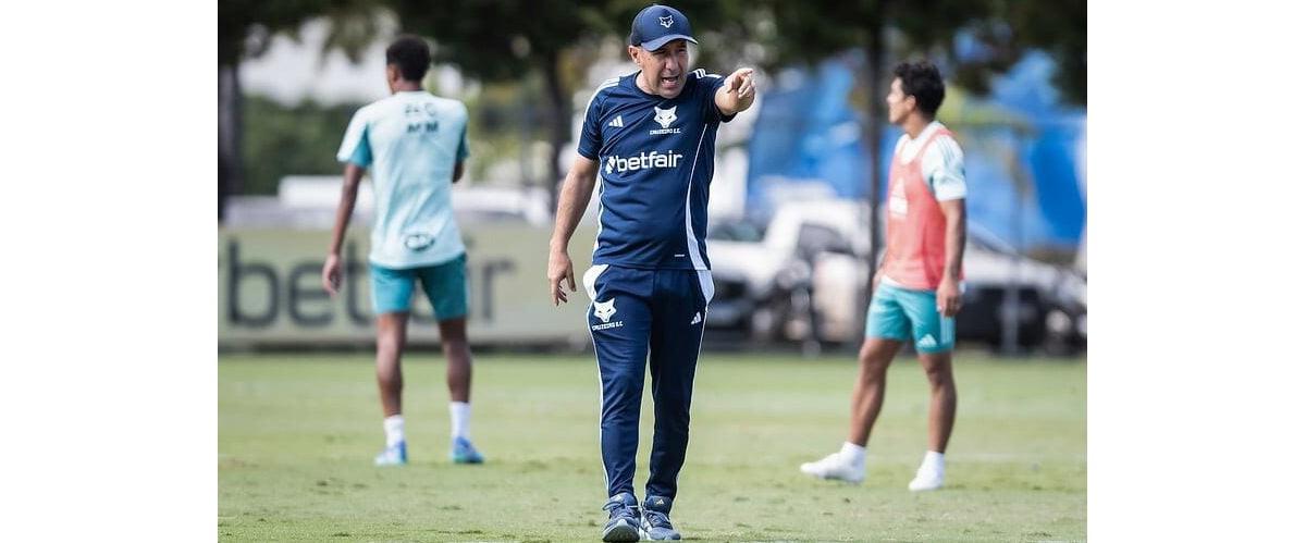 Leonardo Jardim usará o torneio para retomar o ritmo da equipe após a pausa para o Mundial de Clubes (Foto/ Divulgação)
