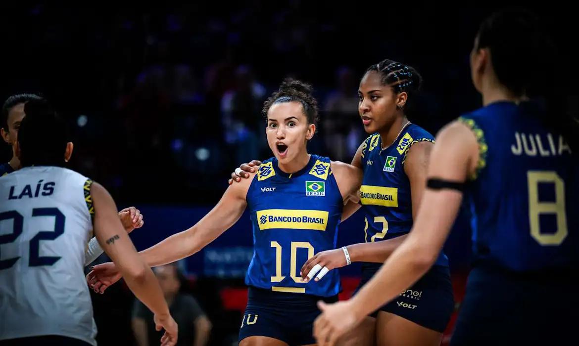 O Brasil chegou à sexta vitória em sete jogos pela Liga das Nações de vôlei feminino (Foto/World Volleyball/Divulgação)