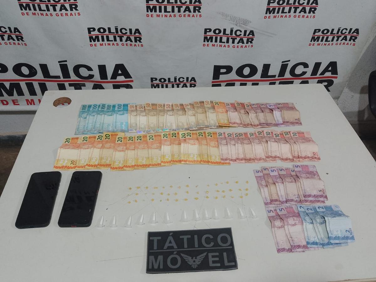 Ambos foram encaminhados à Delegacia de Plantão, juntamente com os materiais apreendidos. (Foto/Divulgação)