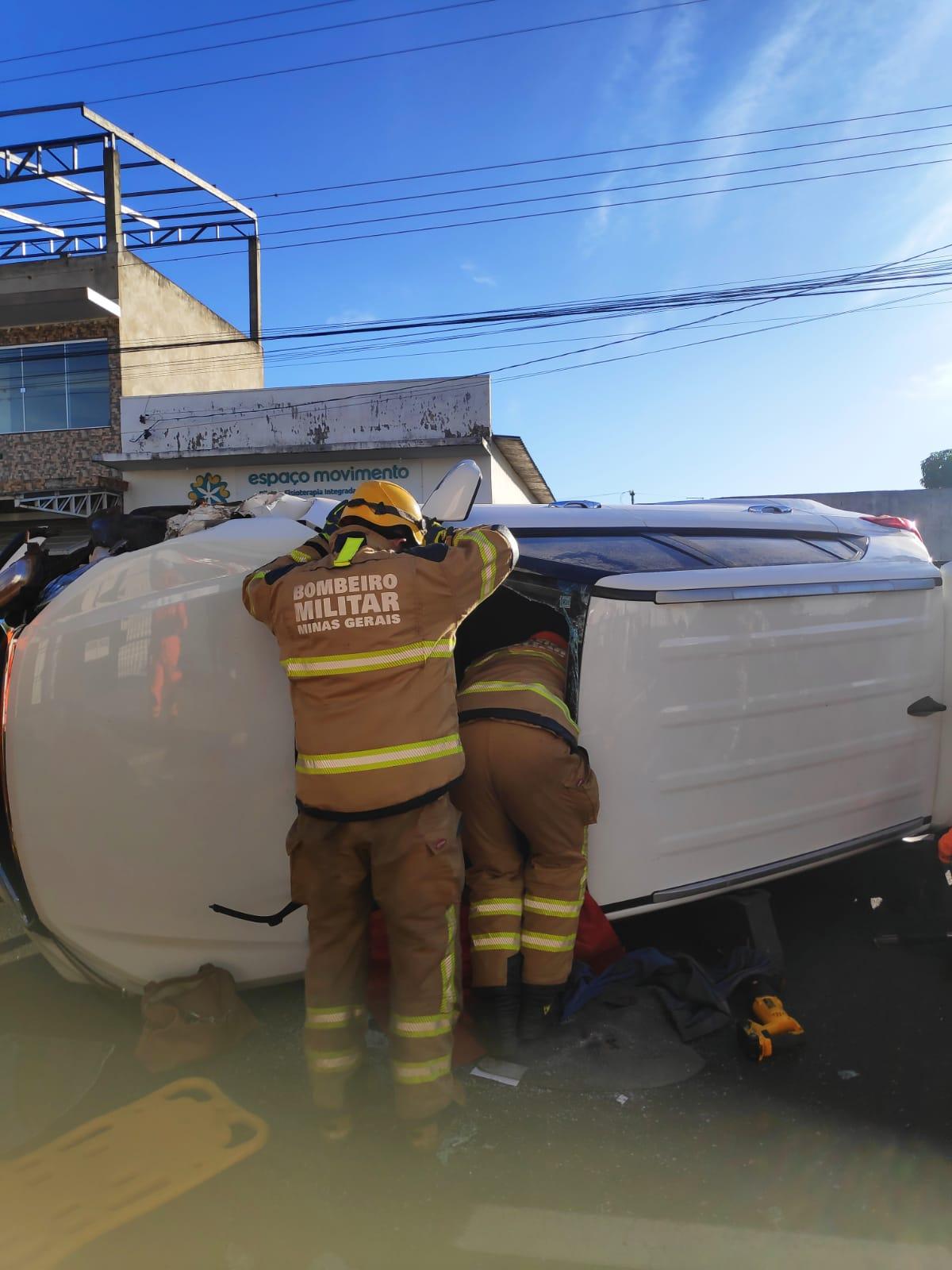 Após o resgate, a mulher foi encaminhada ao Hospital de Clínicas da UFTM, enquanto o homem foi levado para o Hospital Regional (Foto/Divulgação)