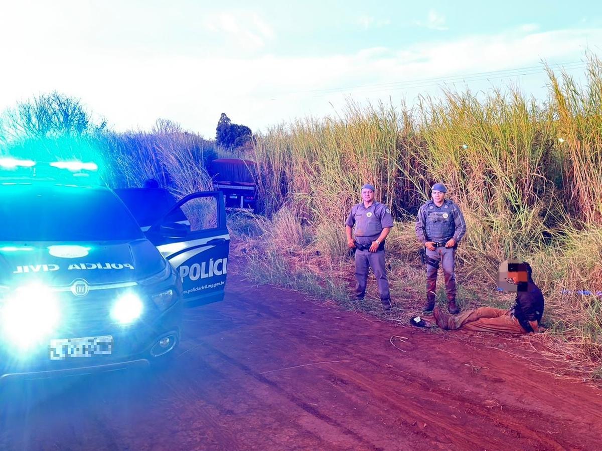 Policiais militares de São Paulo, em conjunto com a Polícia Civil Mineira, localizou o caminhão e prendeu um suspeito  (Foto/Divulgação)