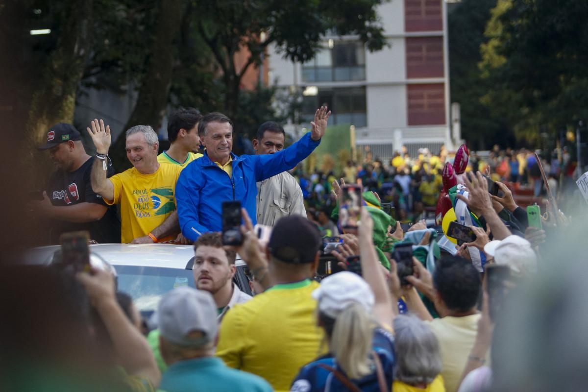 Em fevereiro de 2024, quando o ex-presidente esteve na mesma avenida pedindo anistia aos condenados do 8 de Janeiro, 185 mil pessoas passaram por lá, segundo o monitor da USP. Já no último dia 6 de abril foram 44,9 mil (Foto/Reprodução)