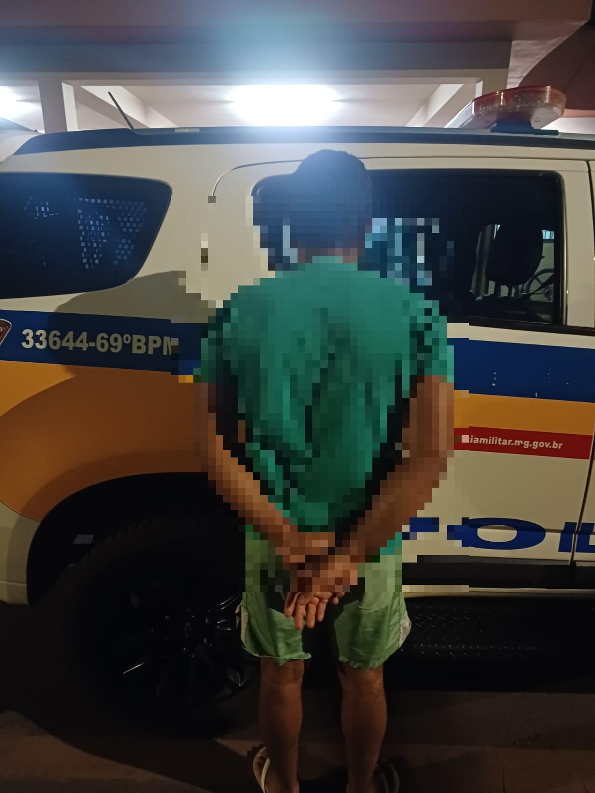 Operação policial prende homem com mandado em bairro de Conceição das Alagoas. (Foto/Divulgação)