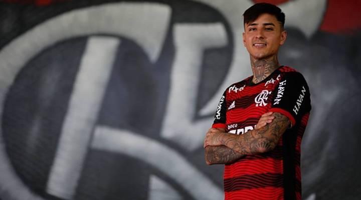 Pulgar teve uma fratura no quinto metatarso do pé direito (Foto/Gilvan de Souza/Flamengo)