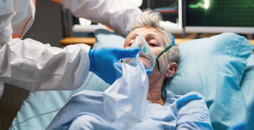 Este ano, casos de Síndrome Respiratória Aguda Grave já levaram à internação 415 pessoas, sendo 139 delas idosos, com 18 óbitos  (Foto/Reprodução)