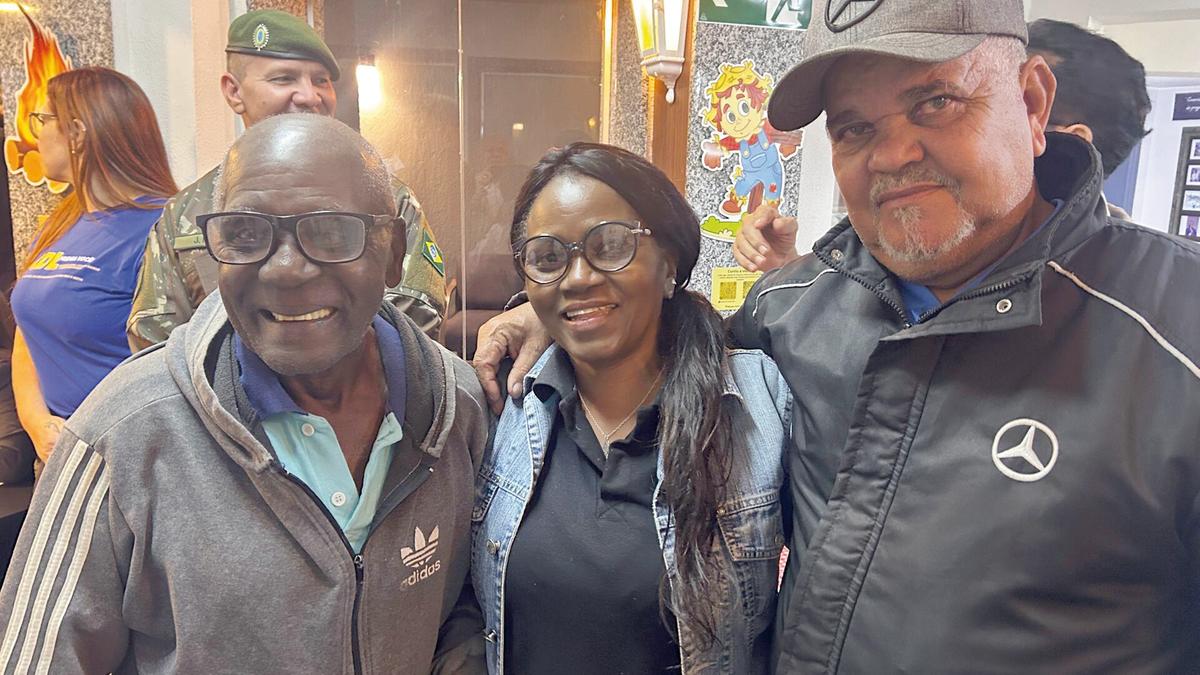 A CDL, através do Museu do Comércio de Uberaba, homenageou Pelé do Mercado Municipal (Benedito Sebastião de Souza Coelho) por seus 60 anos de serviços à comunidade e 75 de idade comemorados terça-feira (24), oportunidade em que expressou gratidão por sua contribuição (Foto/Arquivo pessoal)