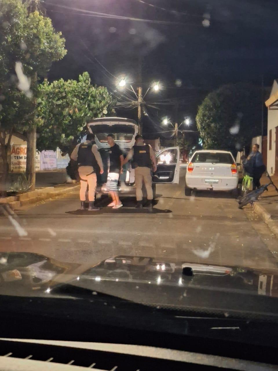 O homem foi conduzido ao hospital municipal para atendimento de praxe e, em seguida, encaminhado à delegacia de plantão em Uberaba. (Foto/Divulgação)