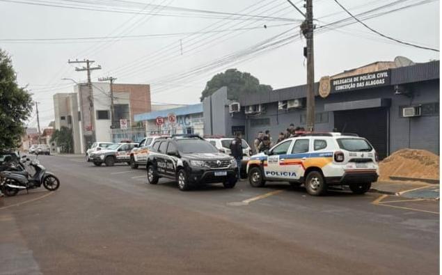 Polícias Civil e Militar se empenham no cumprimento dos mandados de prisão já expedidos pela Justiça de Conceição das Alagoas  (Foto/Divulgação)