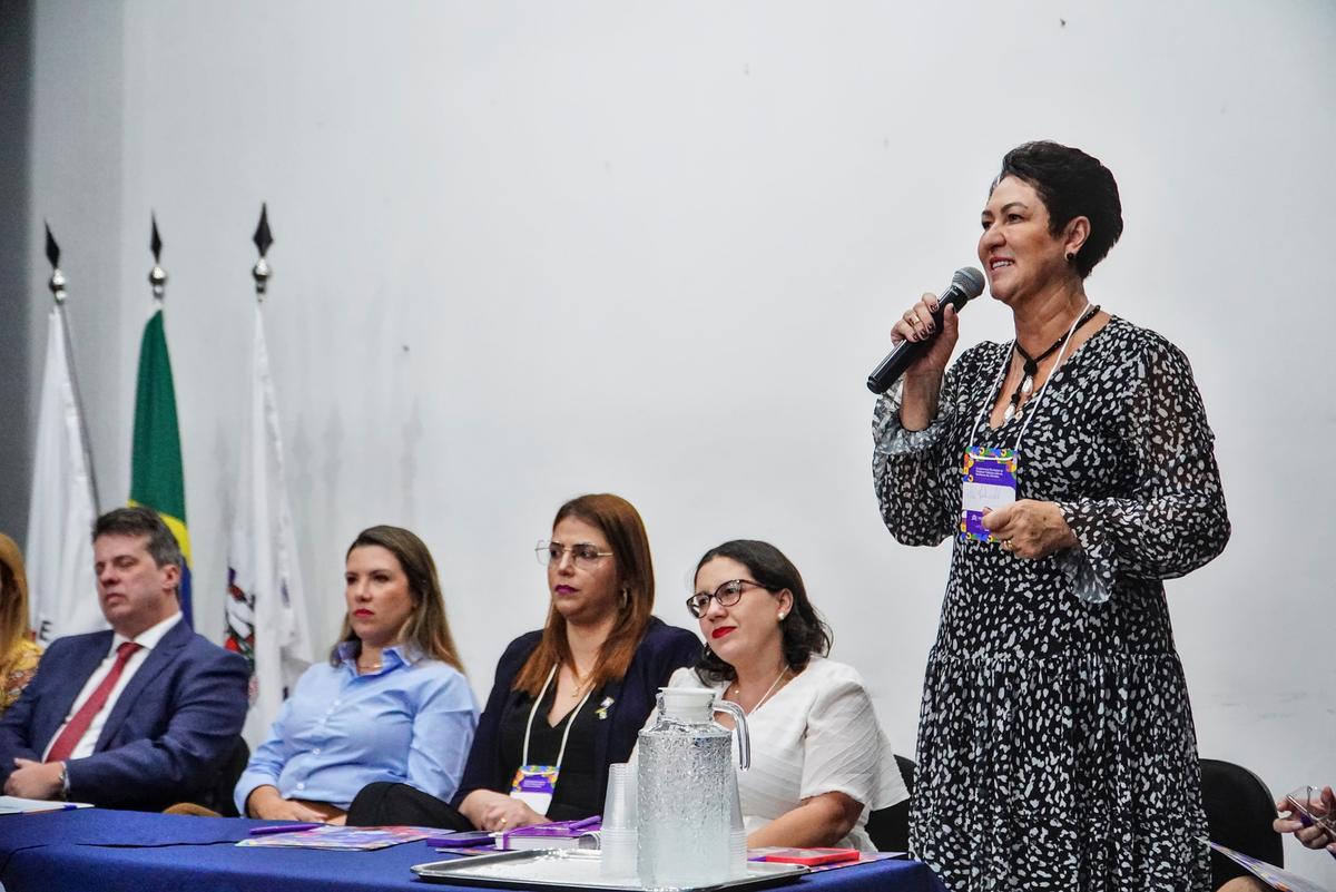 Criação de uma Vara especializada em violência doméstica na comarca era pleito da vereadora Luciene Fachinelli, que participou da conferência esta semana (Foto/Divulgação)