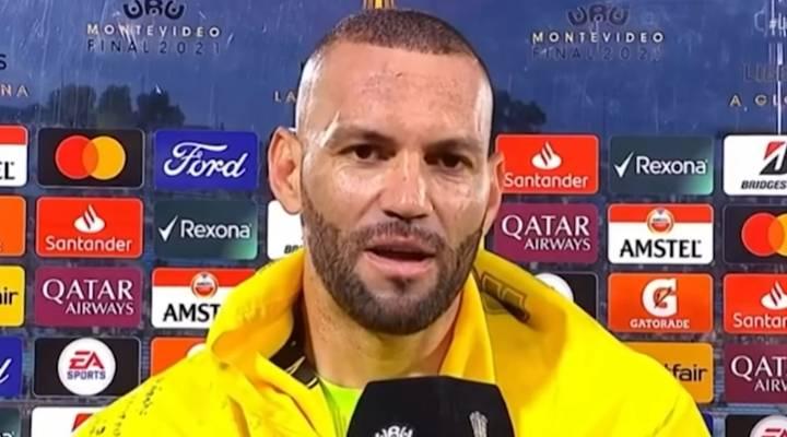 Weverton: "Isso é futebol, infelizmente a gente fica sempre com aquele gostinho de que poderia ter uma sorte melhor" (Foto/Palmeiras)
