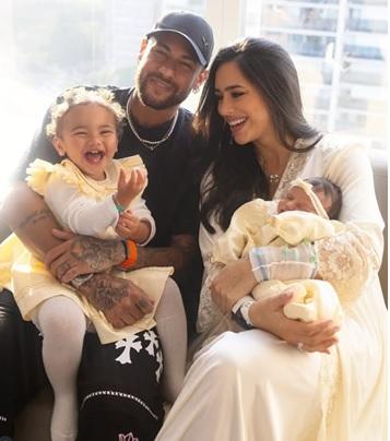 Neymar: "Nossa Mel chegou, pra completar e adoçar ainda mais as nossas vidas!” (Foto/Instagram/jogador)