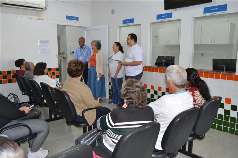 A mobilização no HC-UFTM contou com a atuação de cerca de 200 profissionais e foi acompanhada por autoridades da universidade e da saúde. (Foto/Divulgação)
