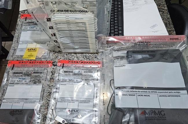 O Gaeco de Uberaba deflagrou a Operação Dissolução em Iturama (MG) e apreendeu drogas, dinheiro, documentos, veículos e celulares (Foto/Divulgação)