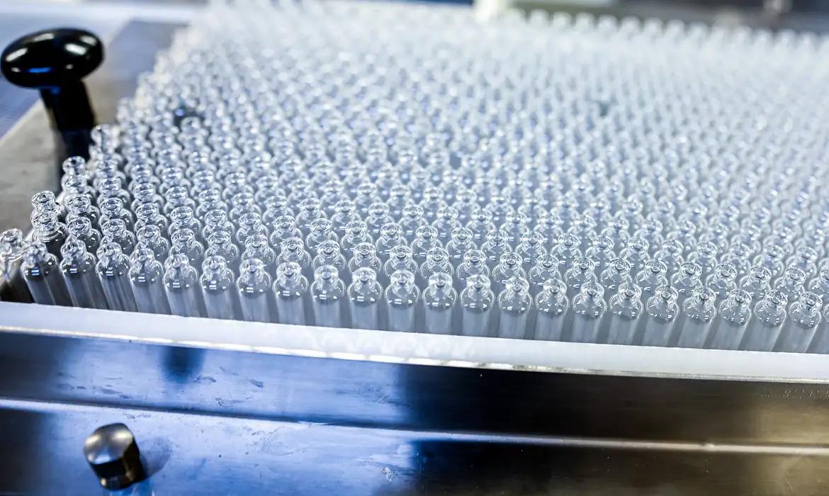 O país voltará a fabricar o medicamento 100% nacional, por meio de transferência da tecnologia da farmacêutica indiana Wockhardt. (Foto/Ricardo Stuckert/PR)