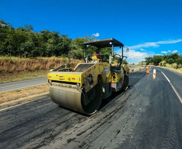 Os trabalhos ocorrem na altura do km 191, em Uberaba, com intervenções nas duas pistas. (Foto/Divulgação)