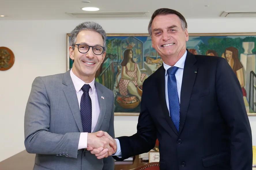 Governador Romeu Zema (Novo) e ex-presidente Jair Bolsonaro (PL). (Foto/Alan Santos/PR)