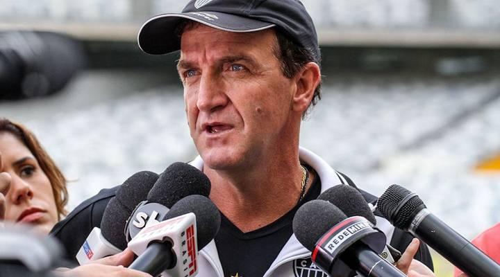 “É hora de dar resposta. Grandes jogos exigem coragem”, afirmou Cuca (Foto/Bruno Cantinni/Atlético)