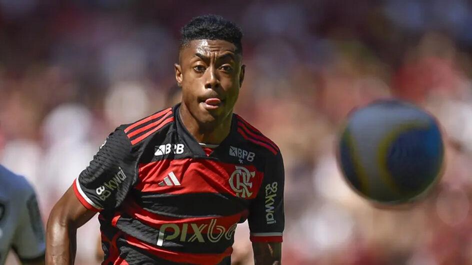 Suspenso, Bruno Henrique não joga hoje contra o Fluminense (Foto/CRF)