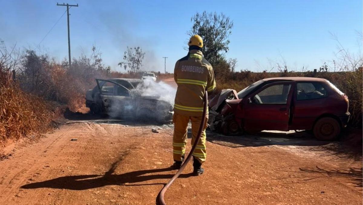 A mulher e o bebê estavam no veículo que incendiou (Foto/Divulgação/CBMMG)