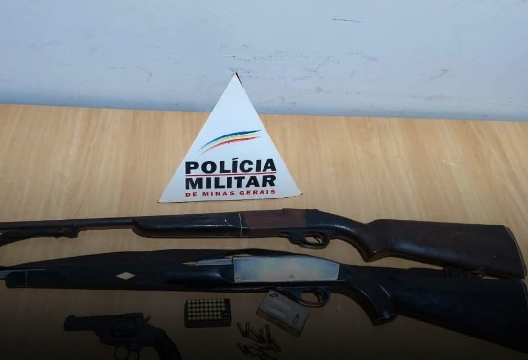 Armamento localizado com o suspeito em seu carro e na propriedade rural onde trabalha  (Foto/Divulgação)