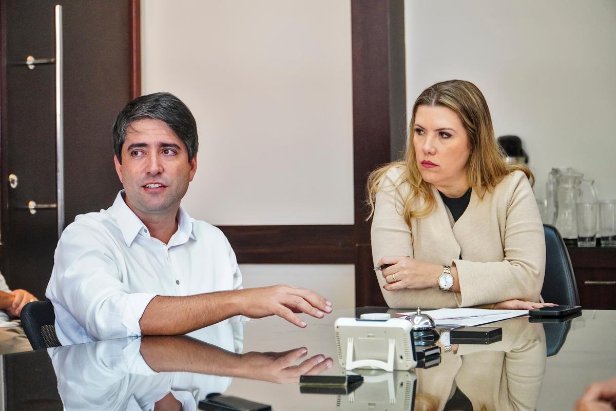 Prefeita Elisa tratou da situação esta semana com o secretário de Estado da Saúde, Fábio Baccheretti (Foto/Lílian Veronezi/PMU)