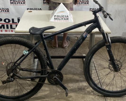 Questionado sobre a origem da bicicleta, o homem afirmou tê-la adquirido de uma criança, filho de um indivíduo conhecido como “Tatu”. (Foto/Divulgação)