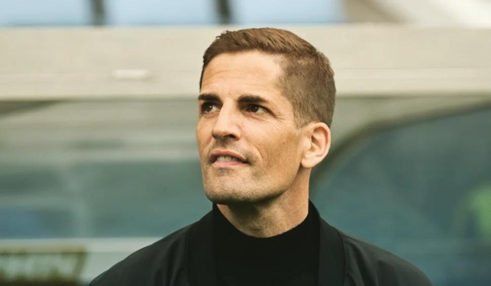 Irritado, Robert Moreno criticou seus atletas, prometeu doar metade do seu salário e orientou os jogadores a fazerem o mesmo. (Foto/Reprodução/Instagram)