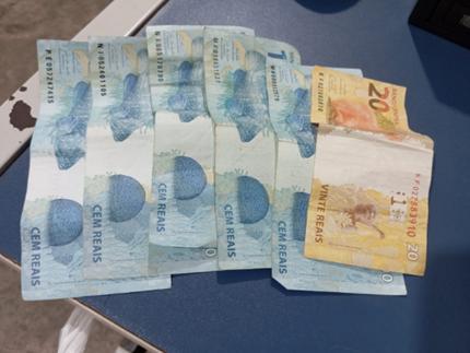 Com o suspeito, a polícia encontrou R$ 520,00 em dinheiro. (Foto/Divulgação)