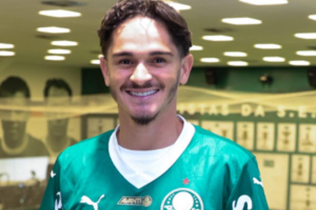 O lateral-direito Khellven é o novo reforço do Palmeiras (Foto/Instagram Palmeiras)