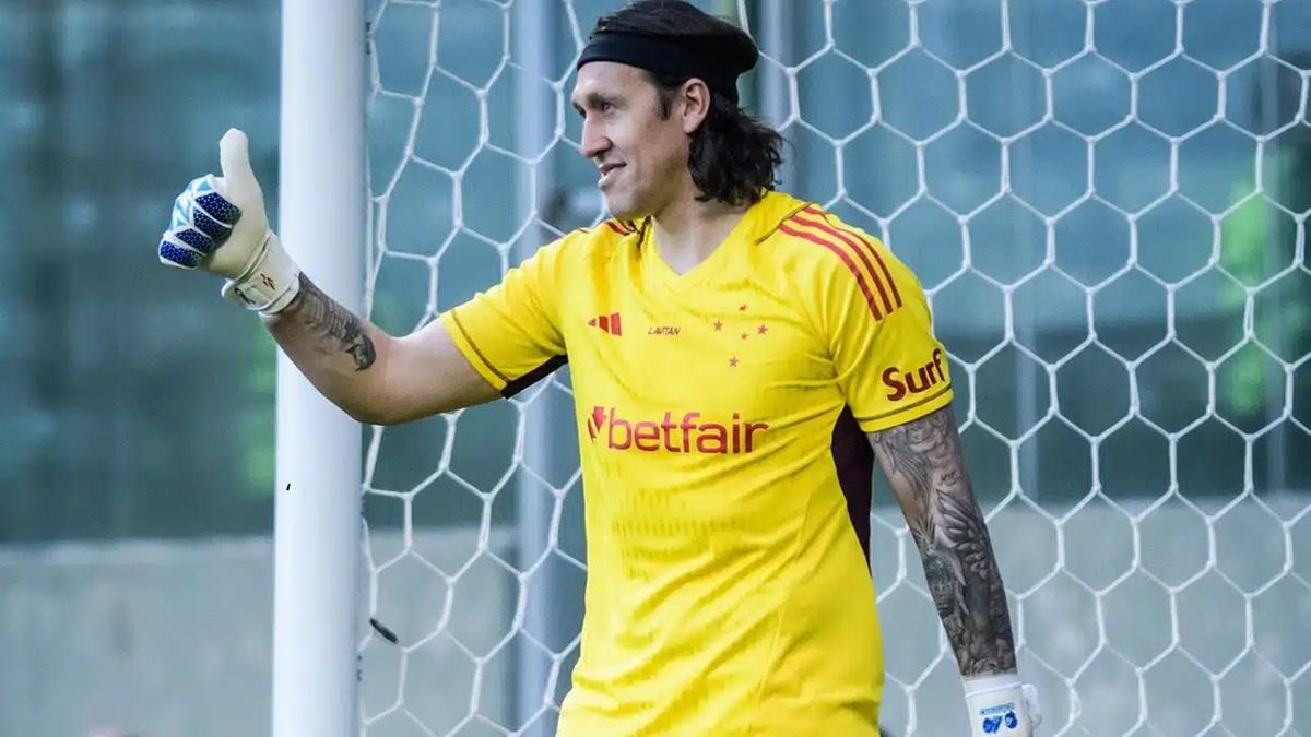 Cássio salvou o Cruzeiro ao defender uma cobrança de pênalti aos 40 minutos da etapa final (Foto/Reprodução)
