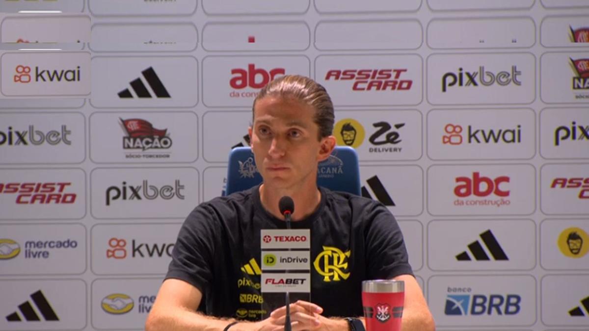 Filipe Luís fala sobre o tamanho do elenco e a necessidade de otimizar o desempenho do time (Foto/Arquivo)