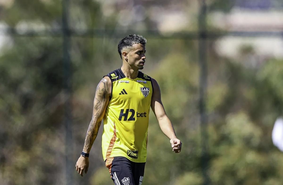 Reinier saiu do banco e com um toque de peito, serviu Hulk, que fuzilou para fazer 2 a 1. Galo virou! (Foto/Pedro Souza)