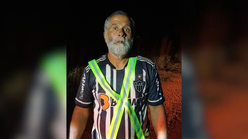Enilson no momento em que foi abordado pela PRF. (Foto/Divulgação/PRF)