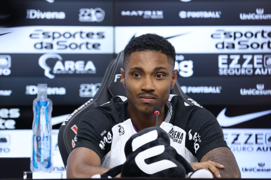 O atacante Vitinho, há dois meses sem atuar, não deve jogar neste fim de semana (Foto/José Manoel Idalgo/Agência Corinthians)