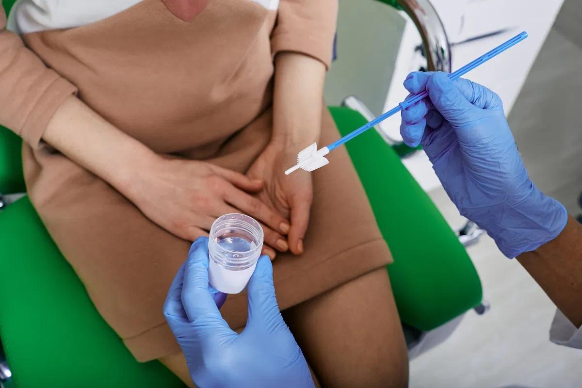 O teste permite detectar o vírus causador do câncer do colo do útero antes mesmo do surgimento de lesões, aumentando a precisão do diagnóstico e possibilitando a detecção precoce (Foto/Reprodução)