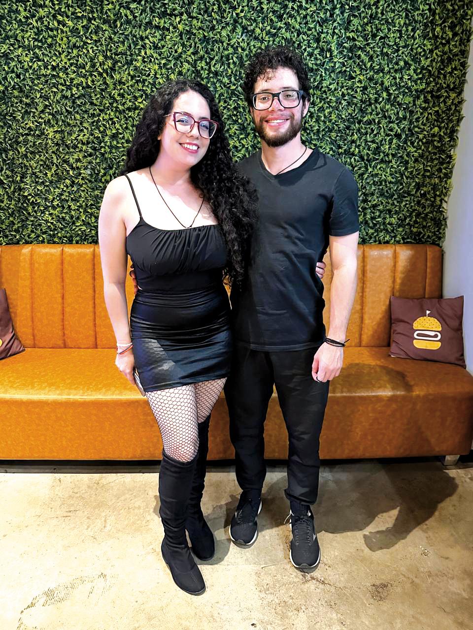 Pauline Mingatti e Pedro Ferreira comemorando data mais que especial para ela nesta semana (Foto/Arquivo pessoal)