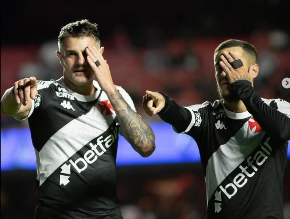 Vegetti e Philippe Coutinho são esperanças do ataque do Vasco para o duelo decisivo diante do Corinthians em São Januário (Foto/Instagram CRVG)