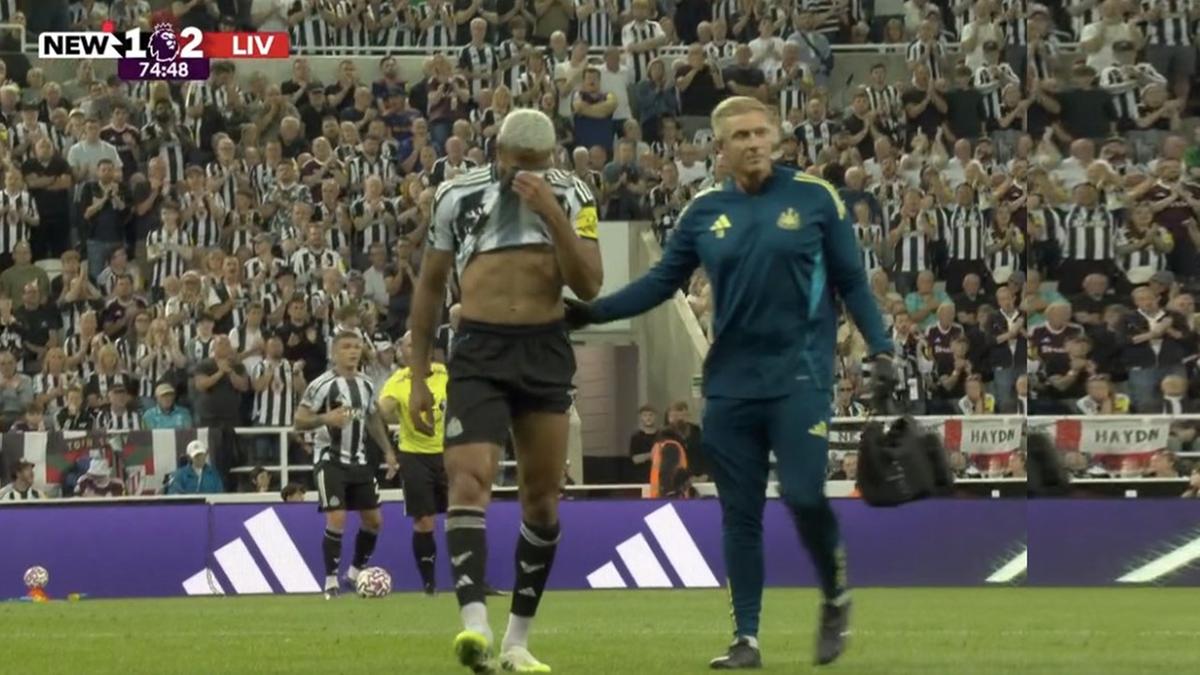 Joelinton deixou o campo chorando após sentir problema muscular horas depois de ser chamado para defender o Brasil nas Eliminatórias (Foto/Reprodução TV)