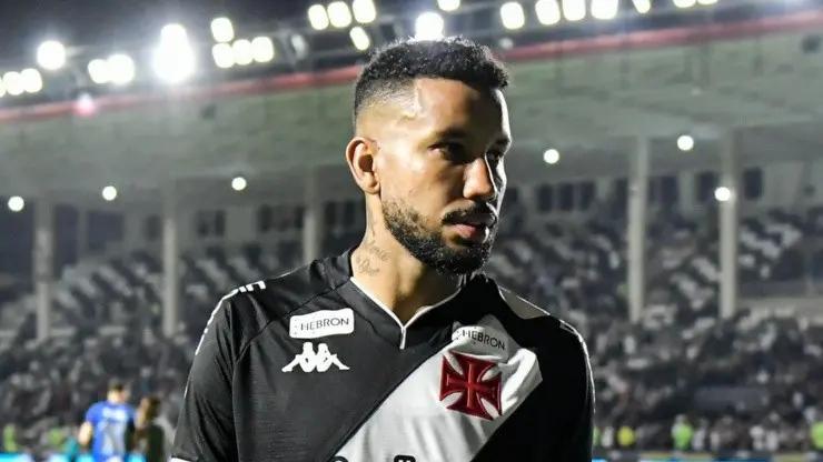 Jair marcou o gol do Vasco (Foto/Thiago Ribeiro/AGIF)