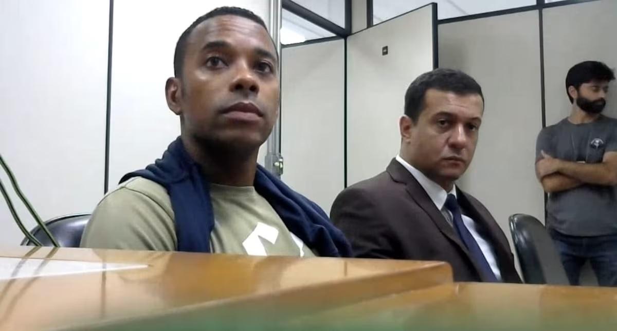 Ainda não será desta vez que Robinho se livrará da prisão (Foto/Arquivo)