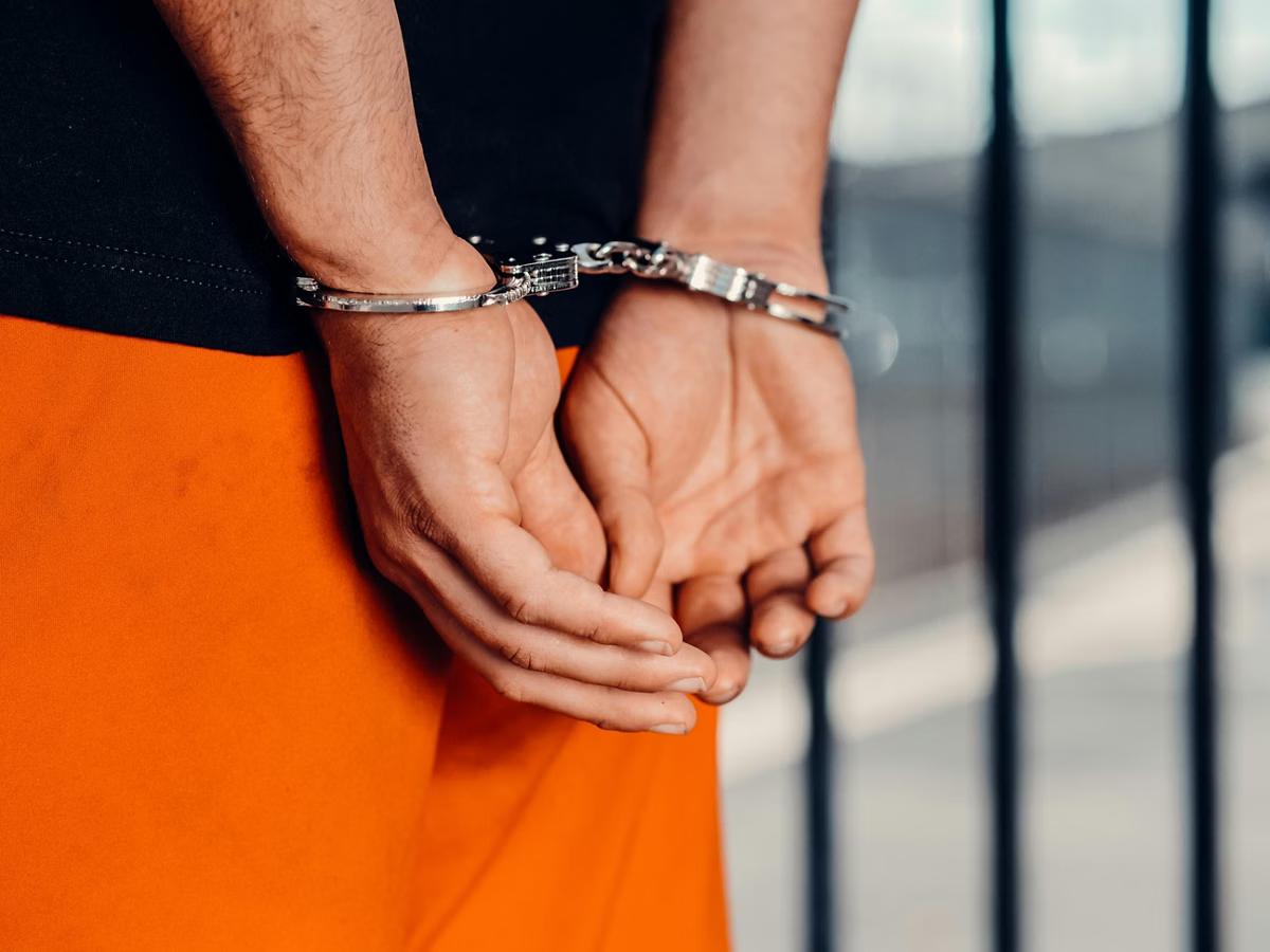 Número de membros de organizações como PCC e CV nos presídios em Minas cresceu nos últimos anos (Foto/Pexels)