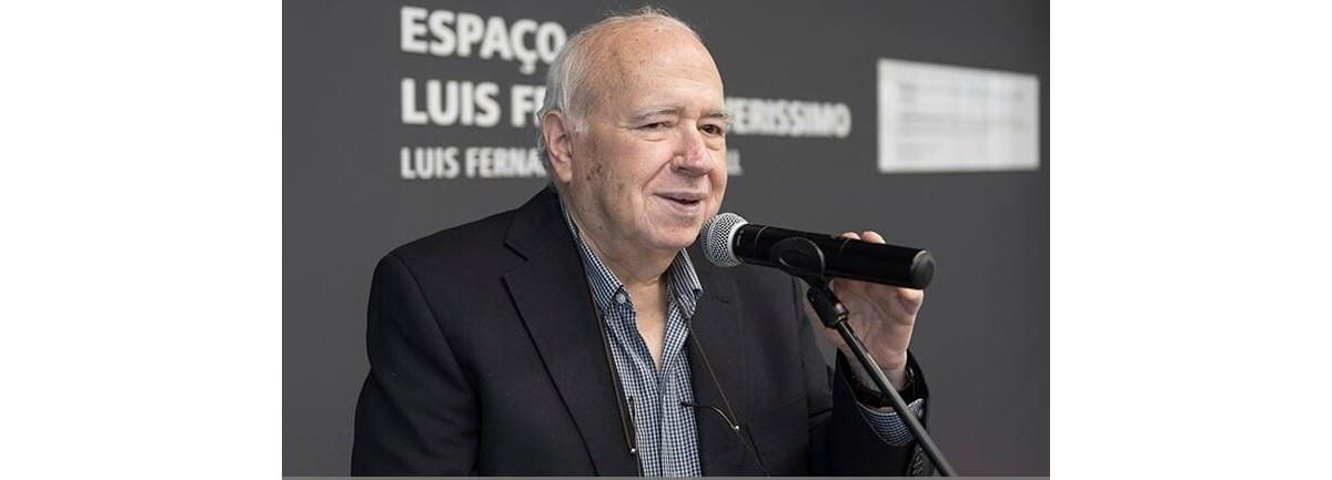 Luis Fernando Veríssimo marcou seu nome na crônica brasileira com humor e sagacidade (Foto/Rodrigo W. Blum/Divulgação Unisinos)